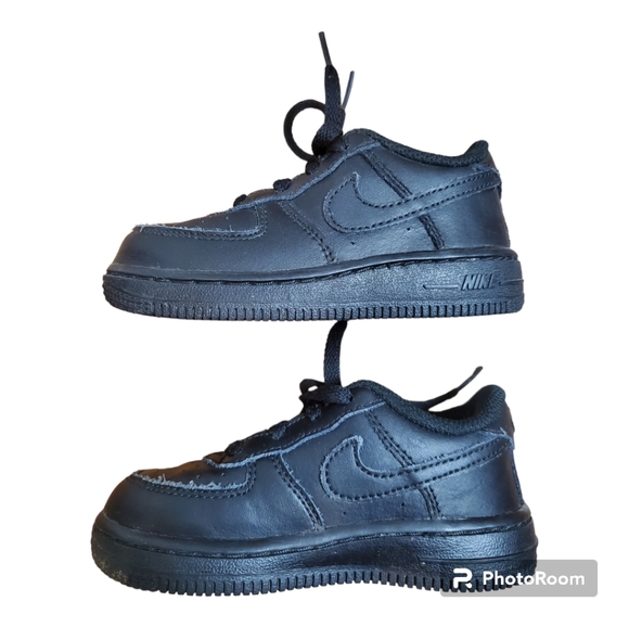 Nike Air Force 1 All Black Sneakers Toddler 8c - Picture 2 of 7